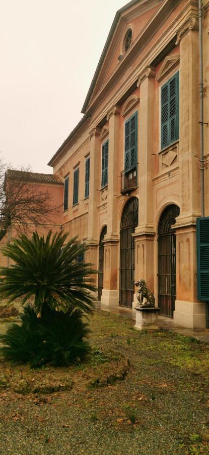 ホテル Il Castello Di Bubbio エクステリア 写真