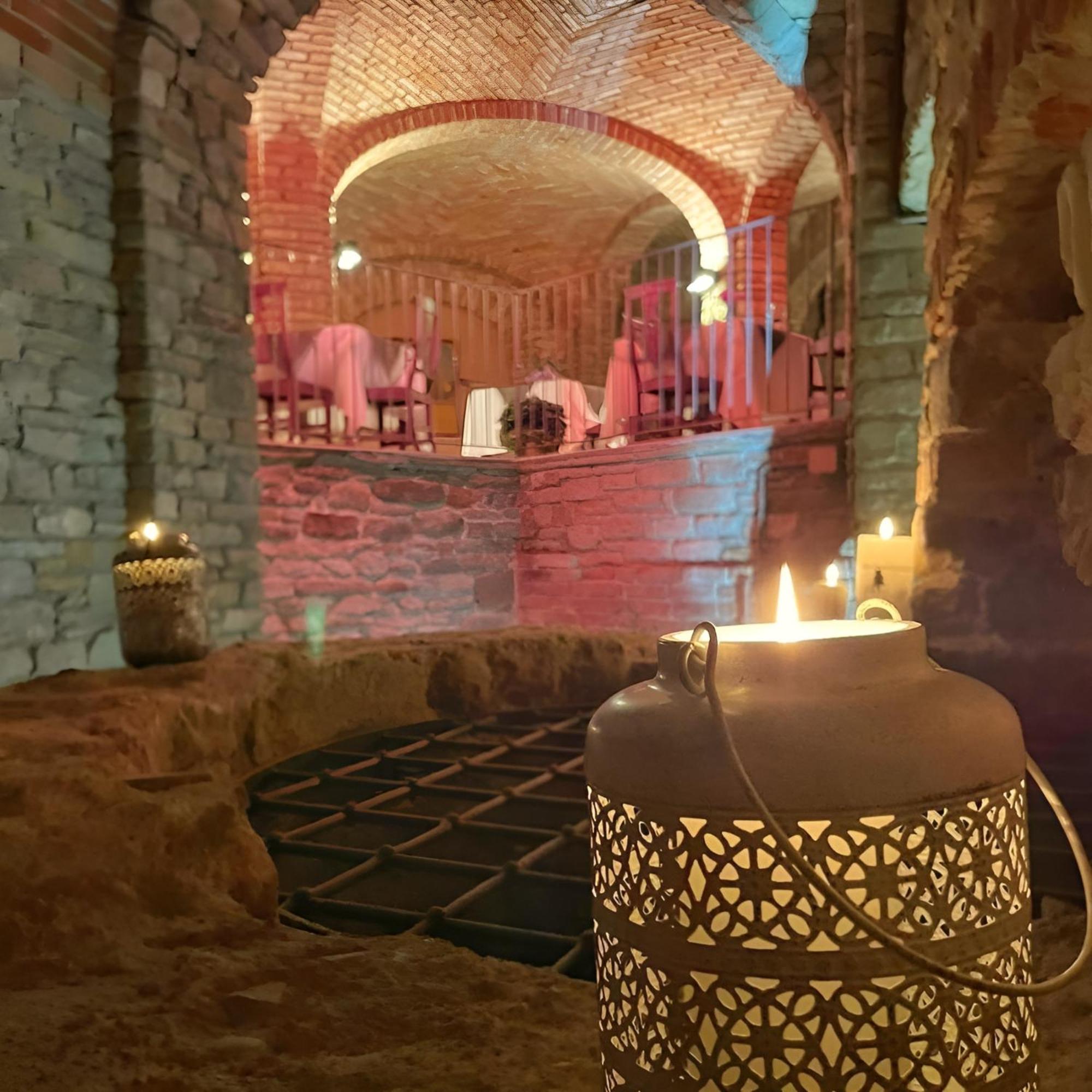 ホテル Il Castello Di Bubbio エクステリア 写真